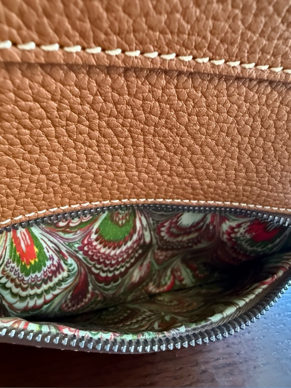 Vintage Dooney & Bourke Tan Pebble Leather Medium Tassel Tote - Picture 11 of 14